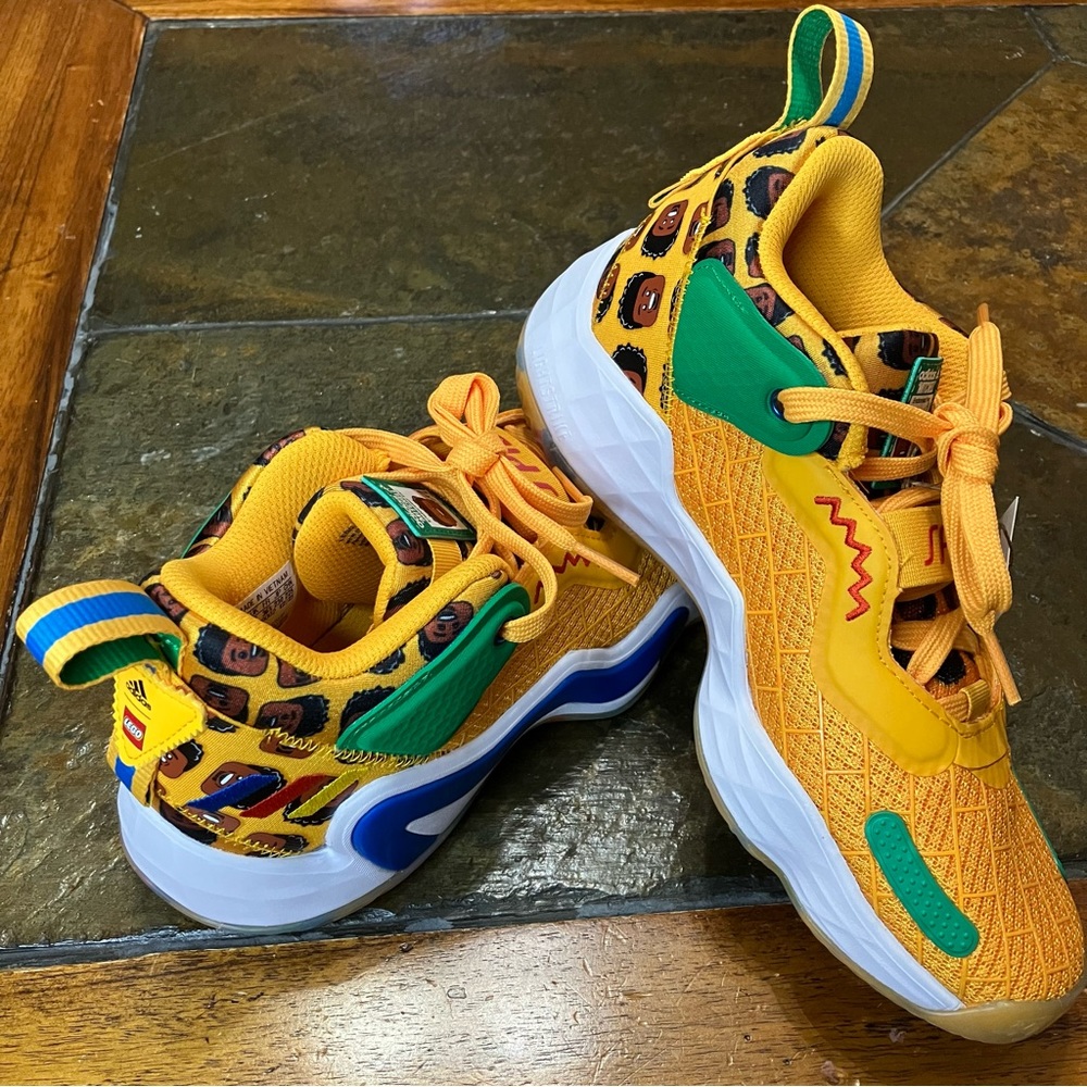 Boys Size 4.5 - adidas D.O.N. Issue 3 Lego 2022